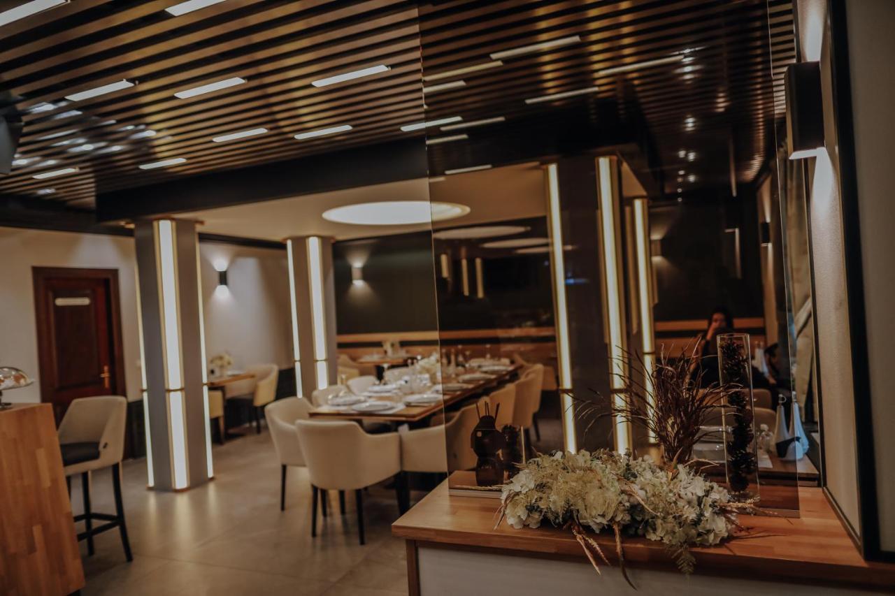 Pensiune Restaurant Capra Neagra Moisei Dış mekan fotoğraf